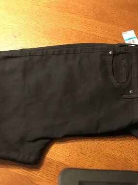 NEW Gloria Vanderbilt Jeans